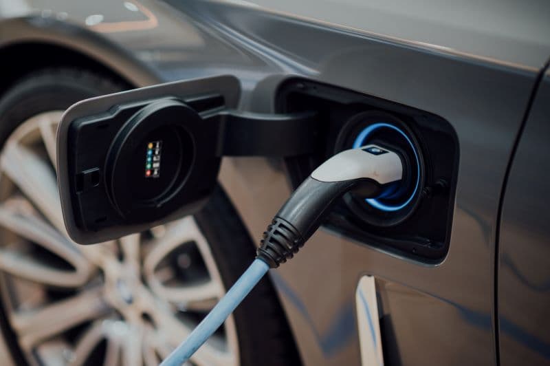 Reliable Cell Signal at EV Charging Stations