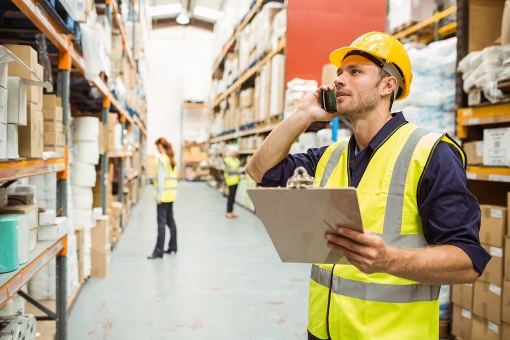 How to Improve Warehouse Connectivity With a Cellular Repeater System